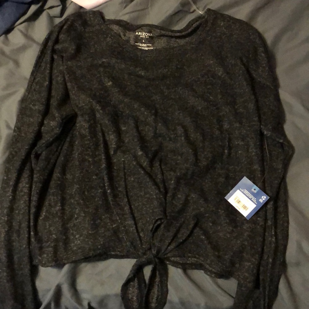 Cute dark grey/ black shirt